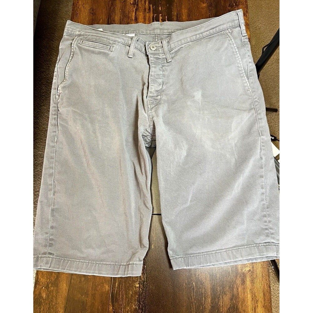 Levi's Men's Gray Cotton Denim Button Fly Shorts Pockets Logo Flat Front 38